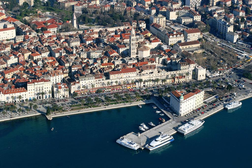 Lodore Del Mare Apartment On The Beach Split Exterior foto